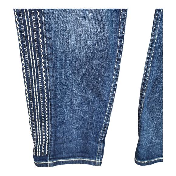 Cruel Denim Rhyon Straight Jeans Women 30/9 Short Embroidered Mid Rise Boyfriend - Picture 7 of 16